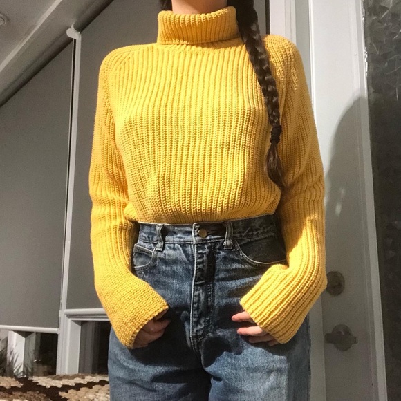 (283) Yellow Knit Turtleneck - Picture 5 of 6